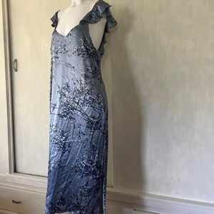 Cool girl NWT WAYF silky dress